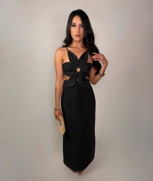 black petal dress CELESTINE MAXI M Size:Regular barbie 42” Waist Chic White Satin Black STYLE::Pants