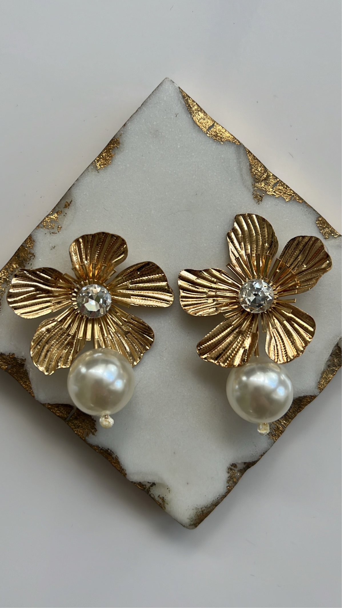 GOLDEN IVORY SUNFLOWER PEARLS