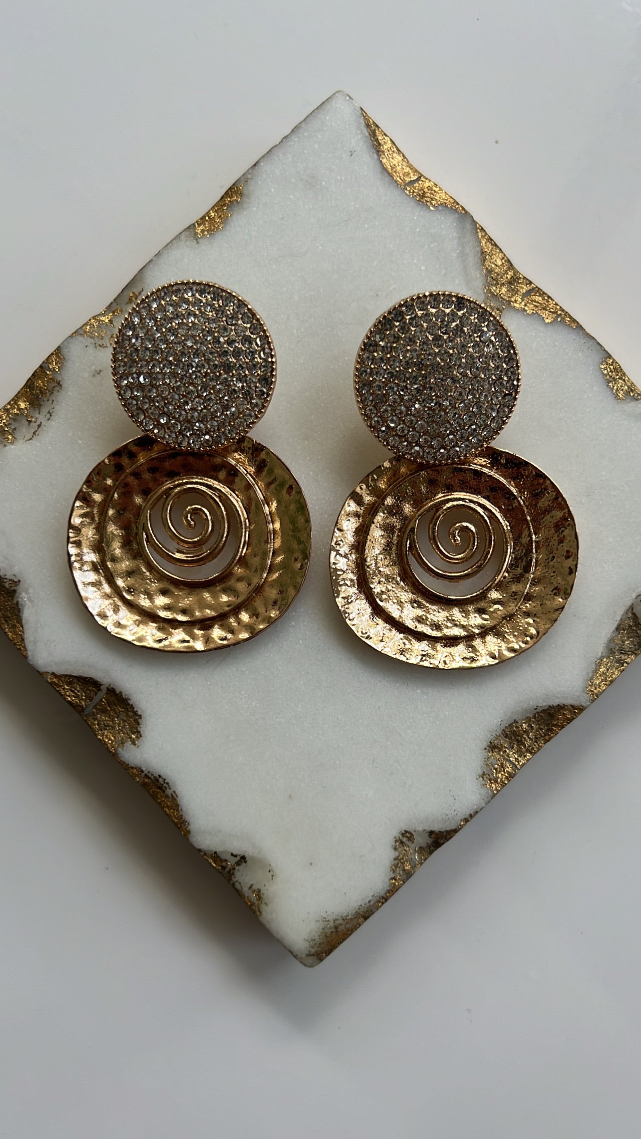 GOLDEN SPIRAL SHINE