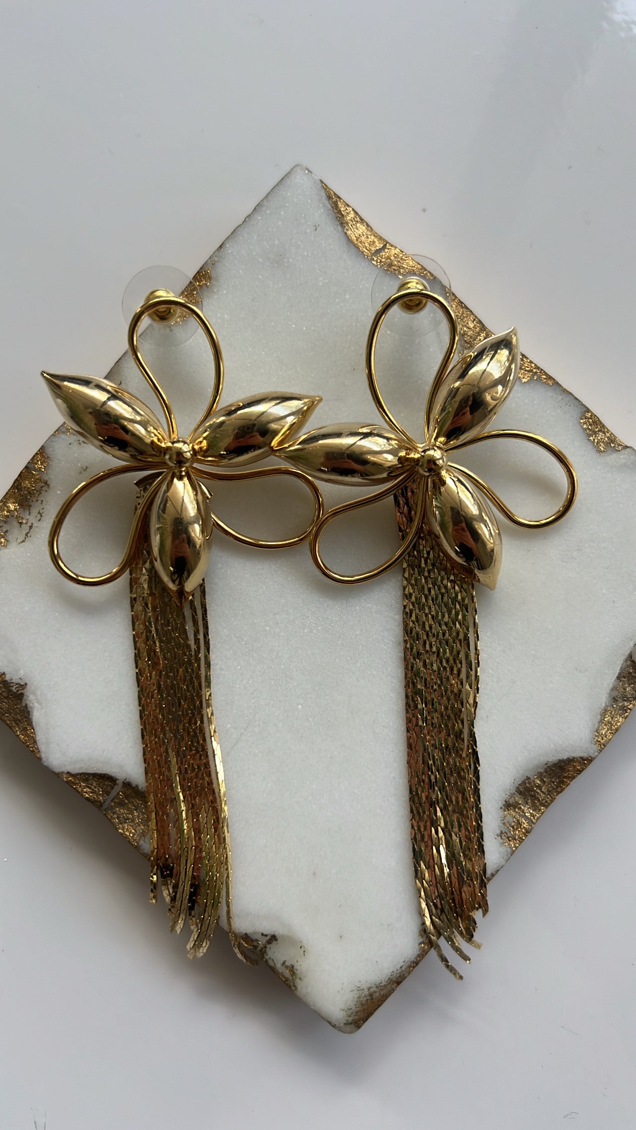 PETAL LOOP HOOPS